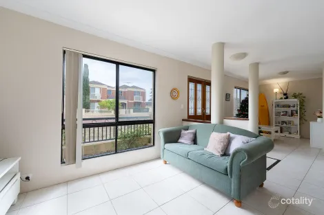 Property photo of 3 St Pauls Crescent Joondalup WA 6027