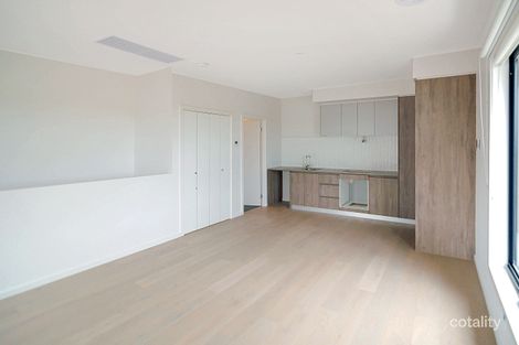 Property photo of 2 Outfield Road Clyde VIC 3978