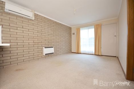 Property photo of 2/30-32 Vale Street Alfredton VIC 3350