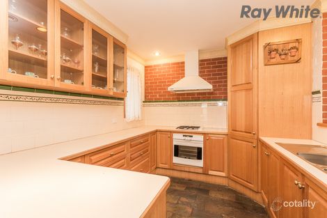 Property photo of 4 Poa Court Delahey VIC 3037