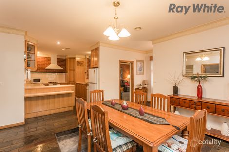 Property photo of 4 Poa Court Delahey VIC 3037