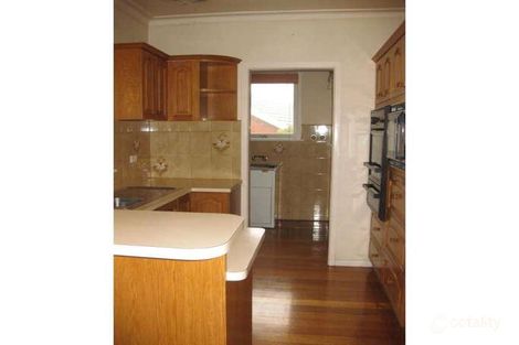 Property photo of 19 Oak Hill Road Mount Waverley VIC 3149