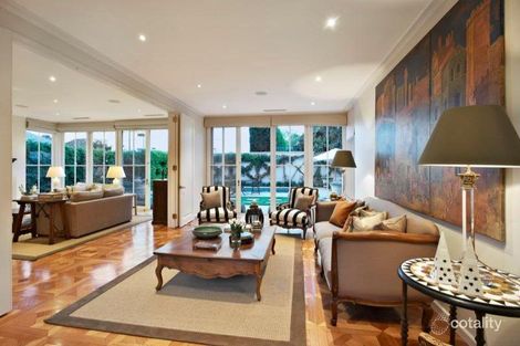 Property photo of 15 Chastleton Avenue Toorak VIC 3142