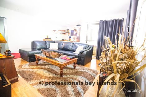 Property photo of 4 Cathy Street Macleay Island QLD 4184