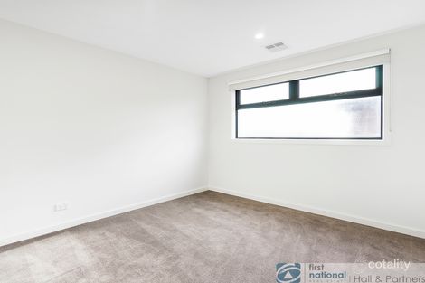Property photo of 28 Patricia Loop Keysborough VIC 3173
