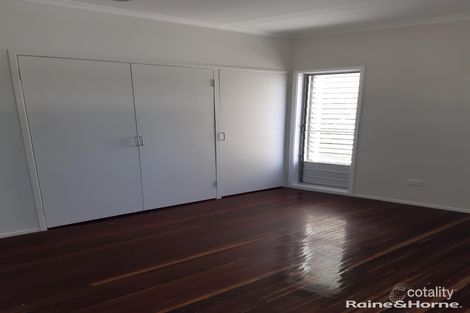 Property photo of 19 Barraclough Crescent Moranbah QLD 4744