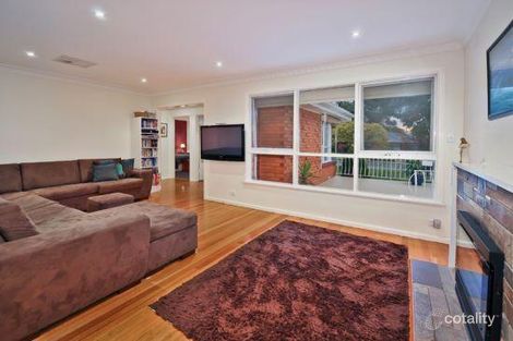 Property photo of 4 Sharpes Road Watsonia North VIC 3087