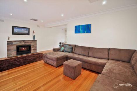 Property photo of 4 Sharpes Road Watsonia North VIC 3087