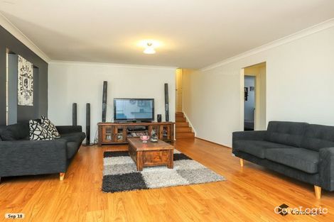 Property photo of 18 Cottonwood Chase Fletcher NSW 2287