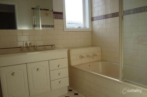 Property photo of 34 Melva Crescent Whittington VIC 3219