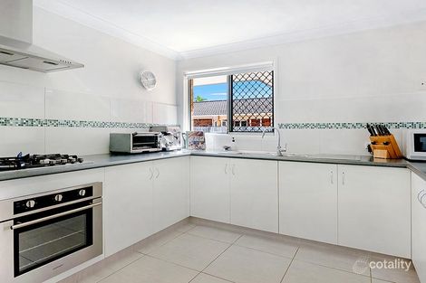Property photo of 1/4 Coventry Court Labrador QLD 4215