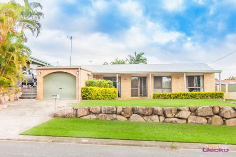 21 Willow St, Albany Creek, QLD 4035