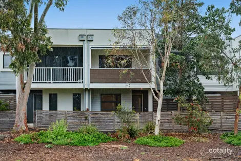 15 ALLURE CT, FRANKSTON NORTH, VIC 3200