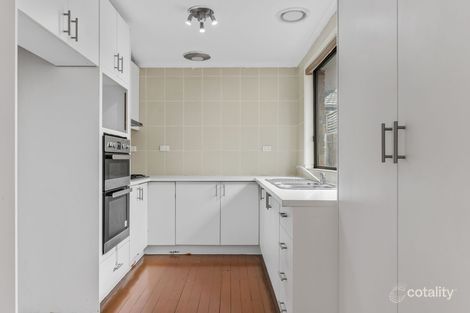 Property photo of 19 Somerset Close Werribee VIC 3030