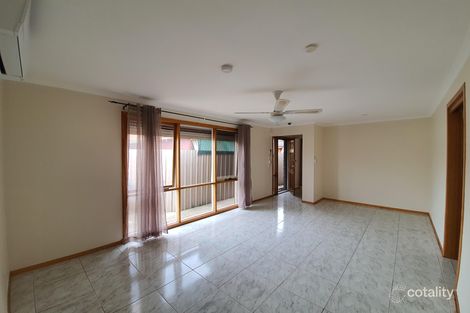 Property photo of 2/21 Reaburn Avenue St Albans VIC 3021
