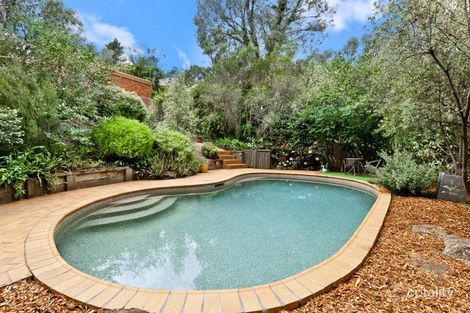 Property photo of 56 Maroong Drive Research VIC 3095