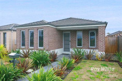 Property photo of 10 Hogan Street Cranbourne East VIC 3977