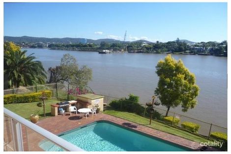 Property photo of 8/122 Macquarie Street St Lucia QLD 4067