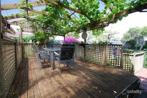 Property photo of 26 Amberleigh Close Christie Downs SA 5164