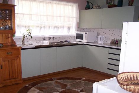 Property photo of 2 Kathryn Close Inverloch VIC 3996