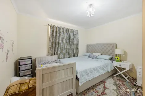 Property photo of 35 Hamra Drive Smithfield SA 5114