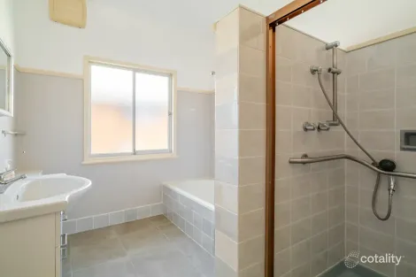 Property photo of 42 Rouse Street Wingham NSW 2429