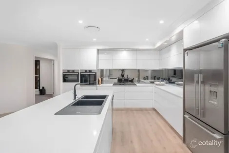 Property photo of 4 Wamsley Close Redland Bay QLD 4165