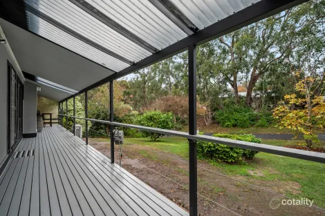Property photo of 33 Towers Road Bridgewater SA 5155