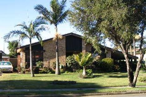 6 Caulfield Cres, St Johns Park, NSW 2176