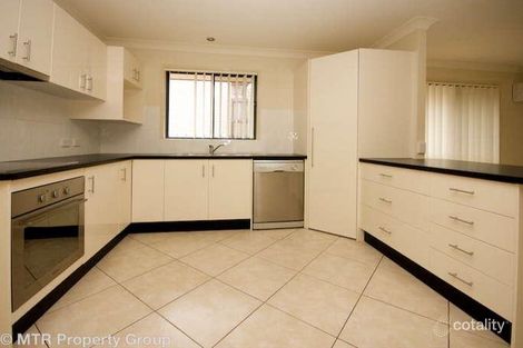 Property photo of 68 Nullarbor Circuit Forest Lake QLD 4078