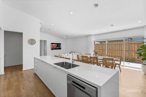 Property photo of 85 Mamic Boulevard Fraser Rise VIC 3336