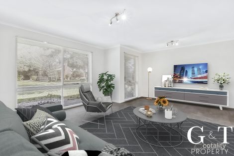 Property photo of 5 Candytuft Close Cranbourne North VIC 3977