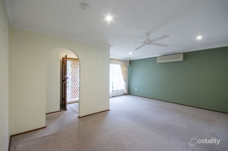 Property photo of 11 Wendie Close Tumbi Umbi NSW 2261