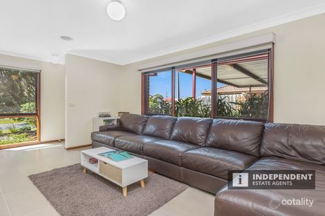 Property photo of 9 Caroline Crescent Cranbourne West VIC 3977