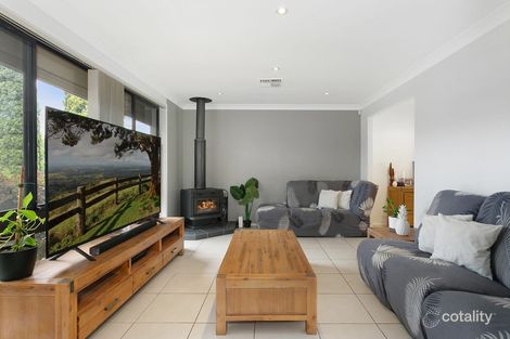 Property photo of 11 Batlow Place Bossley Park NSW 2176