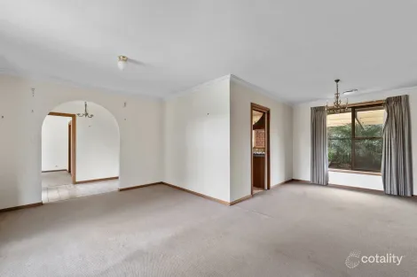 Property photo of 3 Rebecca Close Frankston VIC 3199