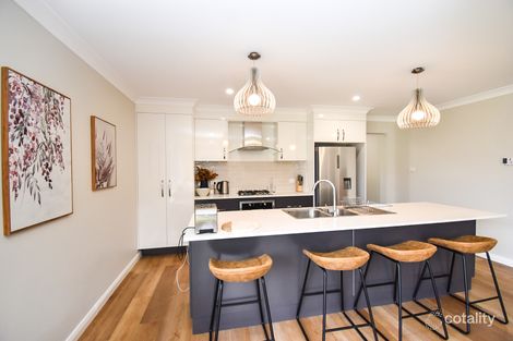 Property photo of 1 Handford Place Orange NSW 2800