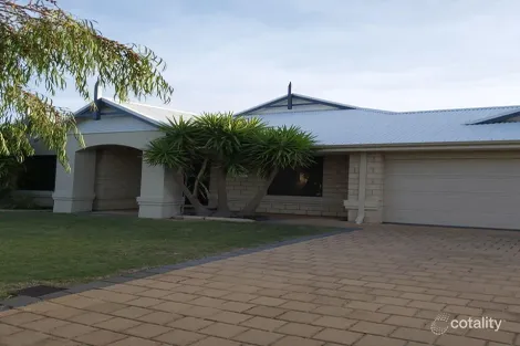 284 Norton Prom, Dalyellup, WA 6230