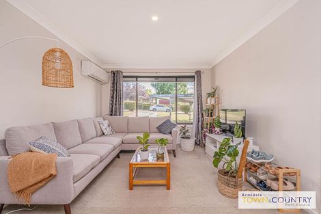 Property photo of 4 Wade Avenue Armidale NSW 2350