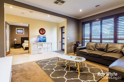 Property photo of 37 Wild Scotchman Way Cranbourne East VIC 3977