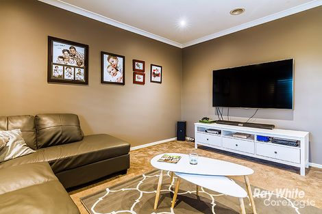 Property photo of 37 Wild Scotchman Way Cranbourne East VIC 3977
