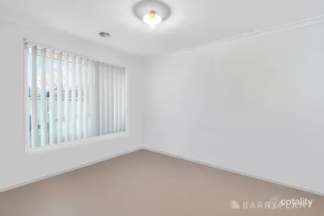 Property photo of 11 Burchelli Way Wyndham Vale VIC 3024