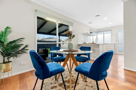 Property photo of 19 Serpentine Road Keysborough VIC 3173