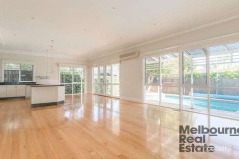 Property photo of 32 Wentworth Avenue Canterbury VIC 3126
