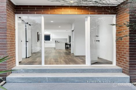 Property photo of 5 Tanderum Drive Coburg VIC 3058
