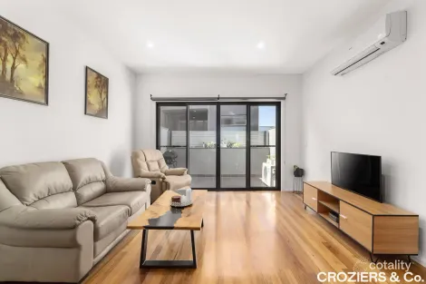 Property photo of 8/17 Pascoe Street Pascoe Vale VIC 3044