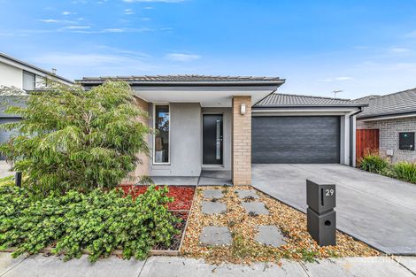 Property photo of 29 Ballymarang Chase Cranbourne West VIC 3977