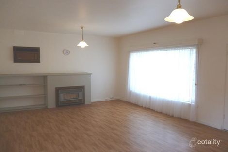 Property photo of 2/2 Academy Avenue Reservoir VIC 3073