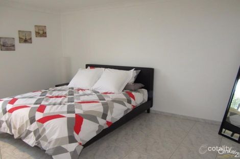 30 Glenfern Cres, Bossley Park, NSW 2176