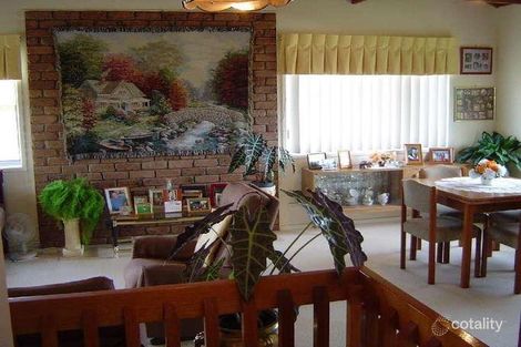 Property photo of 4 Enfield Crescent Battery Hill QLD 4551